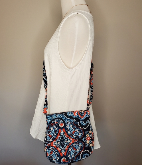 Donating August: Vera Bradley Crossbody - Picture 3 of 6